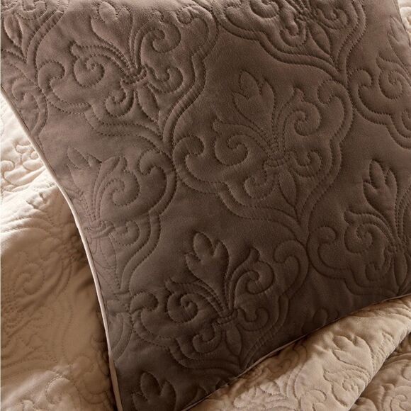 Madison Park - Attingham 7-Pc. Quilt Set, Full/Queen - Picture 5 of 5